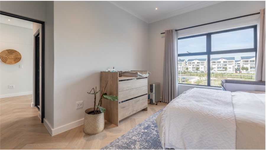 4 Bedroom Property for Sale in Sandown Western Cape